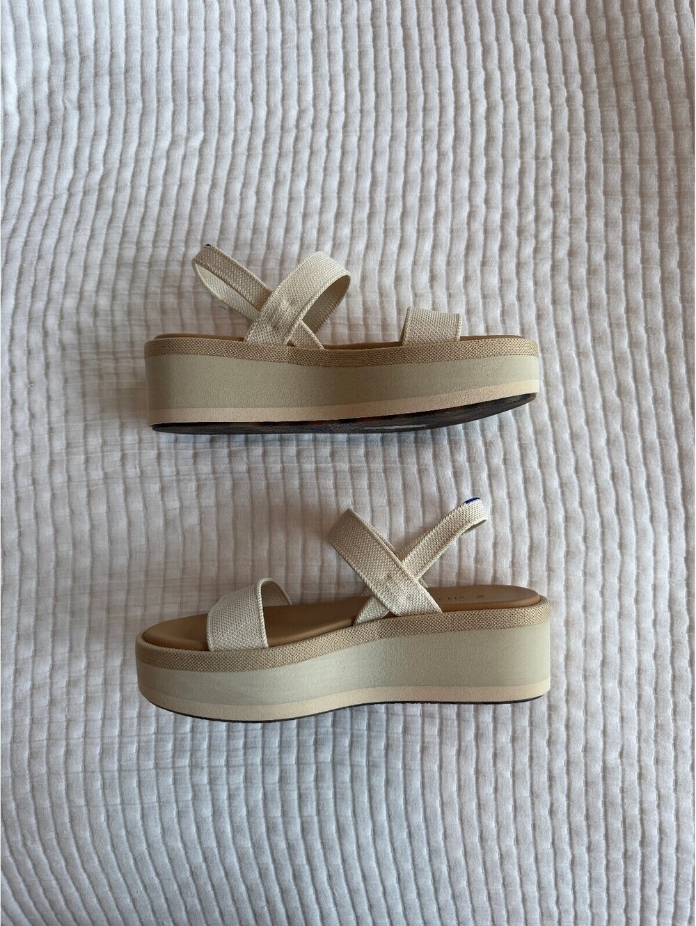 Rothy’s The Lightweight Wedge Sandal Salt Women’s Size 7 - Picture 4 of 6
